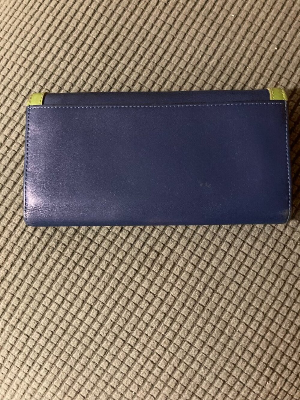 TUMI WOMENS WALLET -SLIM PROFILE 12 CARD SLOT - Picture 2 of 4